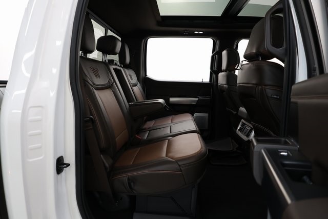 Ford F-350SD Thumbnail Image 182