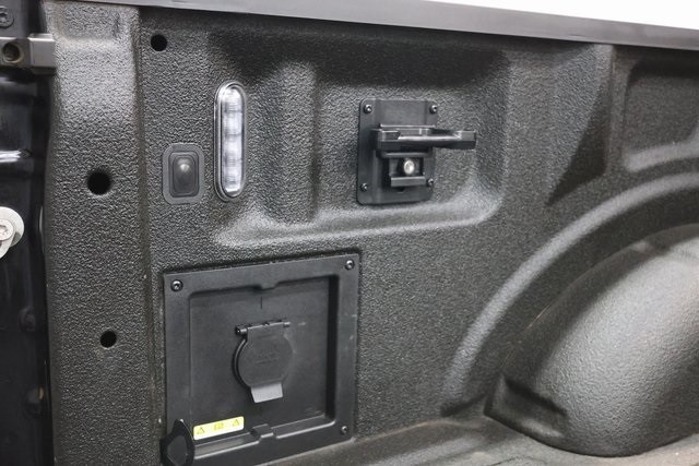 Ford F-150 Thumbnail Image 210