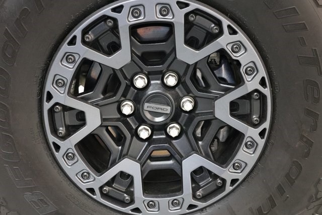 Ford F-150 Thumbnail Image 200