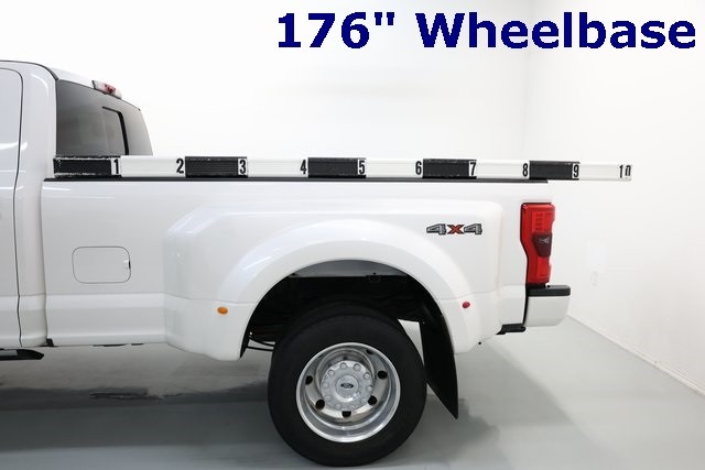 Ford F-450SD Thumbnail Image 130