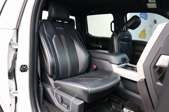 Ford F-450SD Thumbnail Image 180
