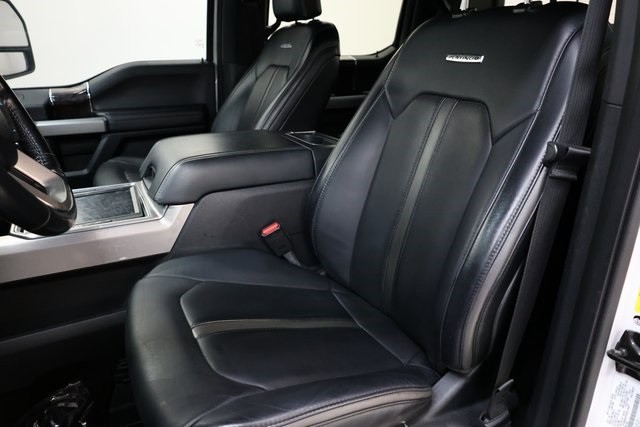 Ford F-450SD Thumbnail Image 181