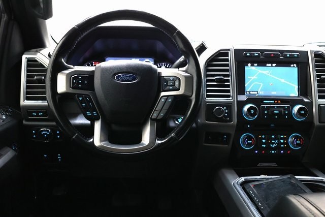 Ford F-450SD Thumbnail Image 190
