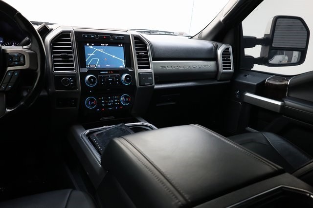 Ford F-450SD Thumbnail Image 191