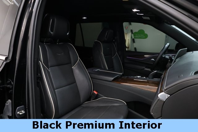 Cadillac Escalade Thumbnail Image 136