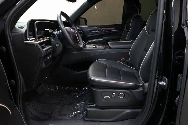 Cadillac Escalade Thumbnail Image 196