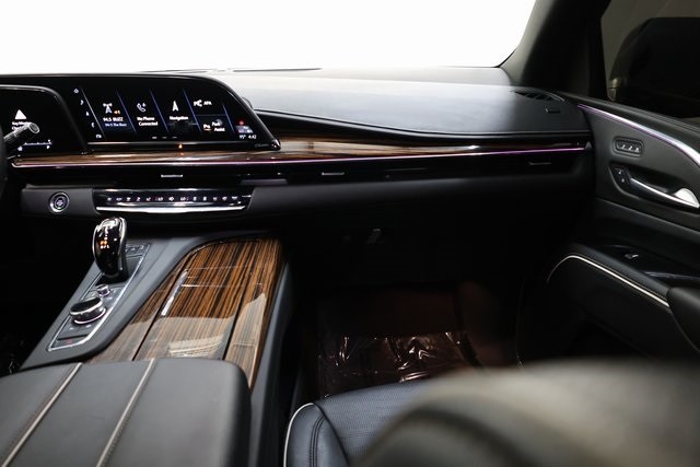 Cadillac Escalade Thumbnail Image 210