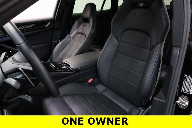 Porsche Panamera Thumbnail Image 106