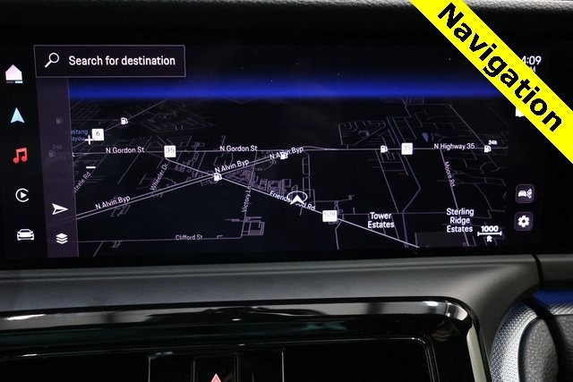 Porsche Panamera Thumbnail Image 115