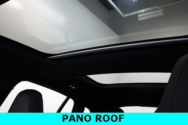Porsche Panamera Thumbnail Image 116