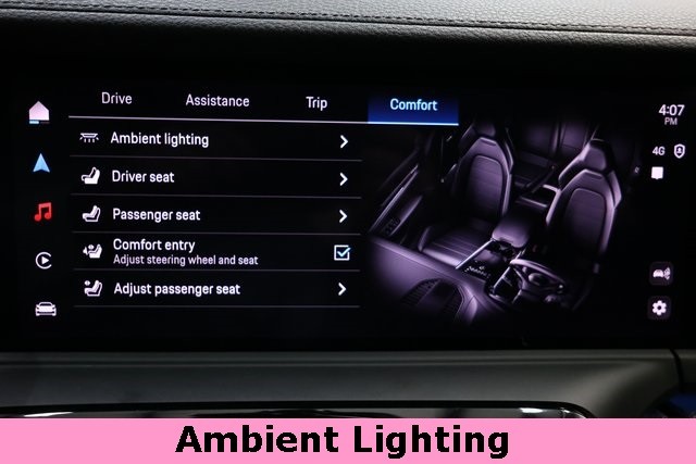 Porsche Panamera Thumbnail Image 125