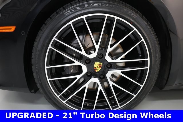 Porsche Panamera Thumbnail Image 137