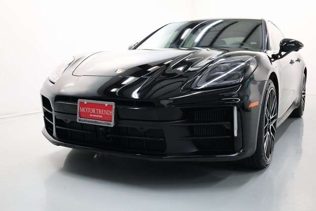 Porsche Panamera Thumbnail Image 149