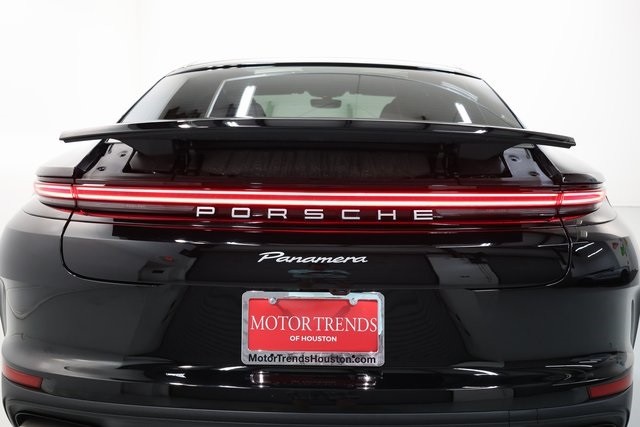 Porsche Panamera Thumbnail Image 166