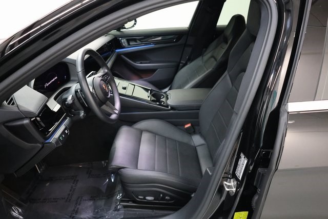 Porsche Panamera Thumbnail Image 169