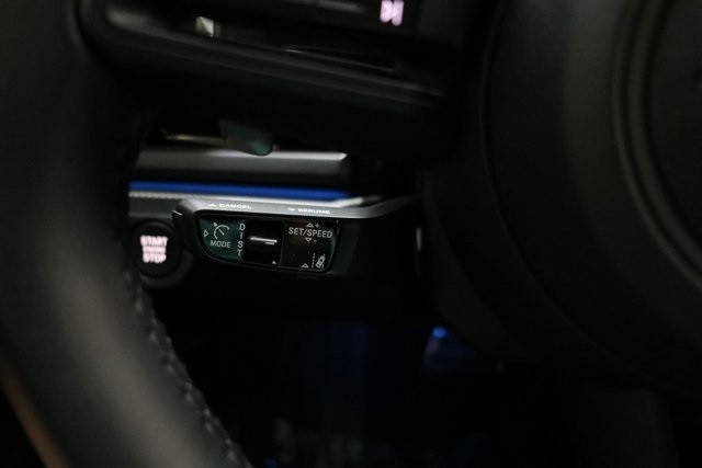 Porsche Panamera Thumbnail Image 183