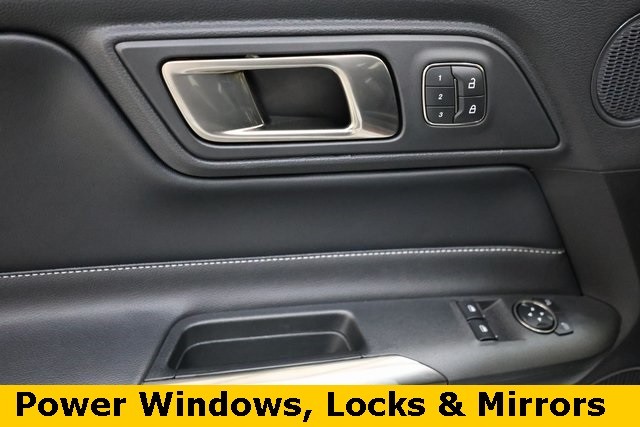 Ford Mustang Thumbnail Image 159