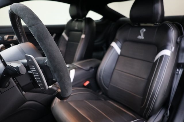 Ford Mustang Thumbnail Image 184