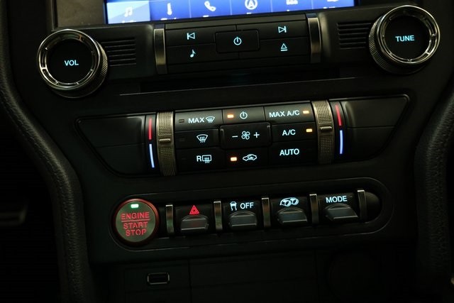 Ford Mustang Thumbnail Image 191