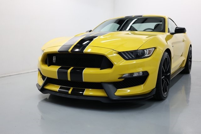 Ford Mustang Thumbnail Image 153