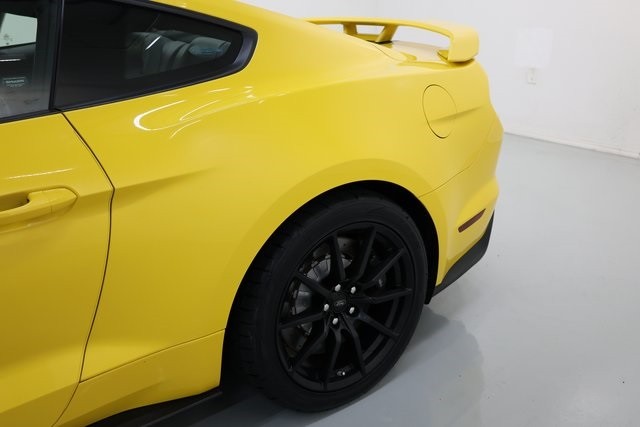 Ford Mustang Thumbnail Image 159
