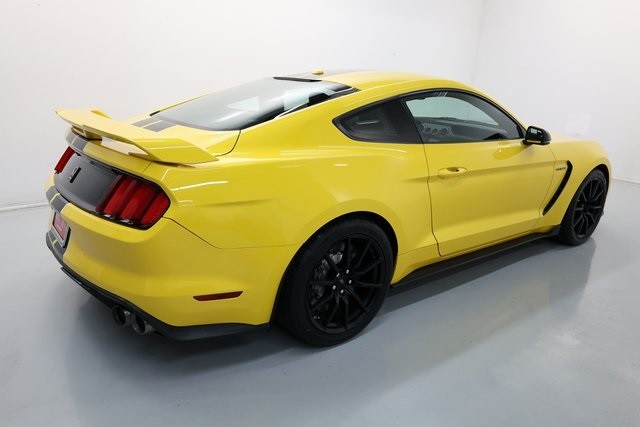 Ford Mustang Thumbnail Image 166