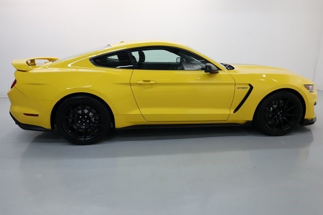 Ford Mustang Thumbnail Image 167