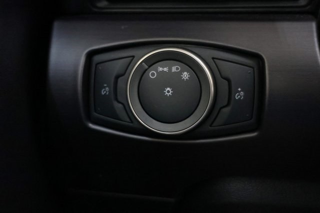 Ford Mustang Thumbnail Image 170