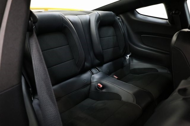 Ford Mustang Thumbnail Image 173
