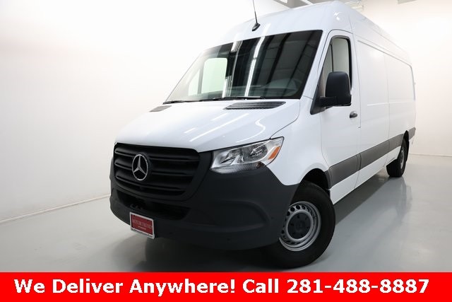 Mercedes-Benz Sprinter 2500 Thumbnail Image 108