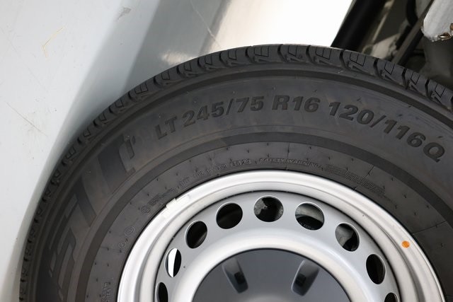 Mercedes-Benz Sprinter 2500 Thumbnail Image 212
