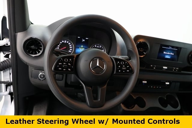 Mercedes-Benz Sprinter 2500 Thumbnail Image 139