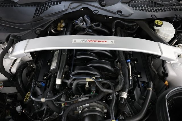 Ford Mustang Thumbnail Image 238