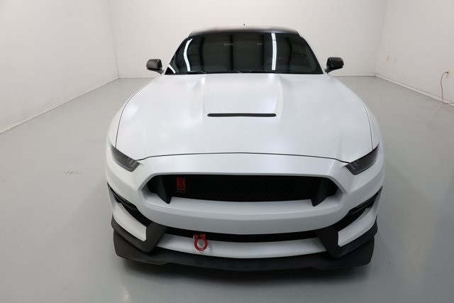 Ford Mustang Thumbnail Image 175