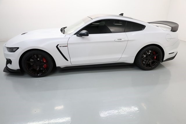 Ford Mustang Thumbnail Image 176
