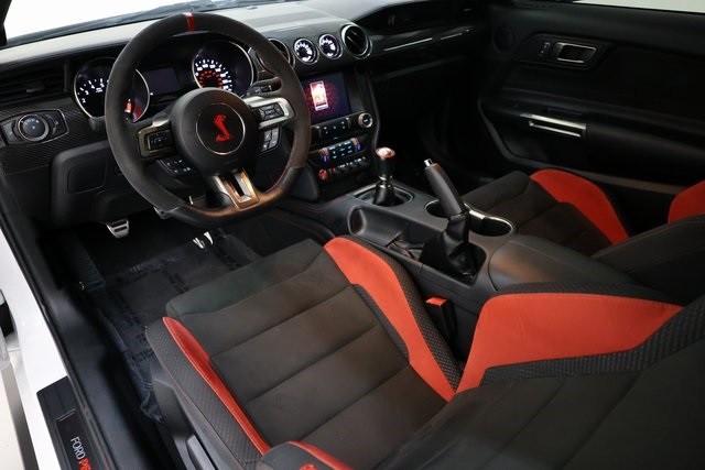 Ford Mustang Thumbnail Image 211
