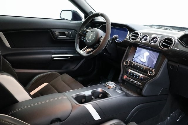 Ford Mustang Thumbnail Image 170