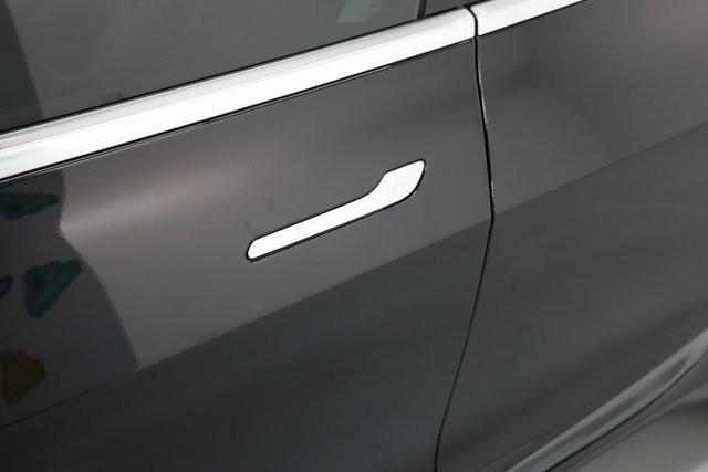 Tesla Model 3 Thumbnail Image 147