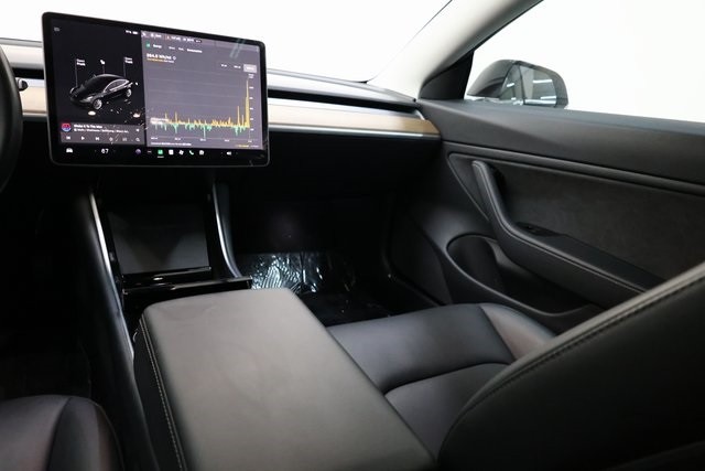 Tesla Model 3 Thumbnail Image 169