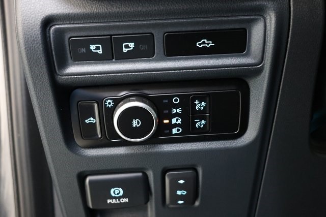 Ford F-150 Thumbnail Image 197