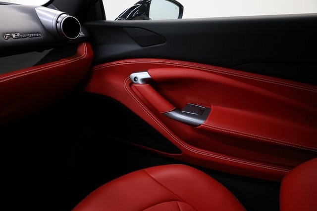 Ferrari F8 Spider Thumbnail Image 226