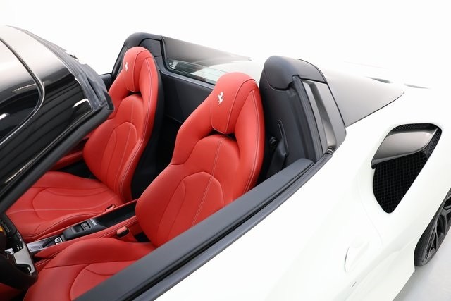 Ferrari F8 Spider Thumbnail Image 227