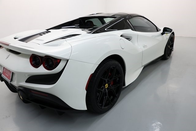 Ferrari F8 Spider Thumbnail Image 183