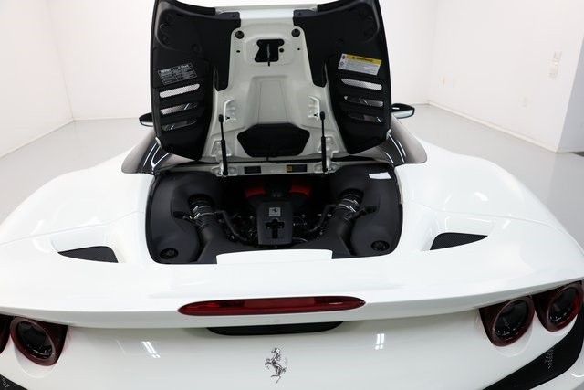 Ferrari F8 Spider Thumbnail Image 193