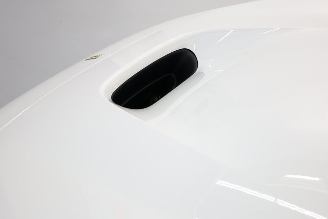 Ferrari F8 Spider Thumbnail Image 197