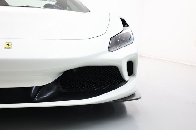 Ferrari F8 Spider Thumbnail Image 198