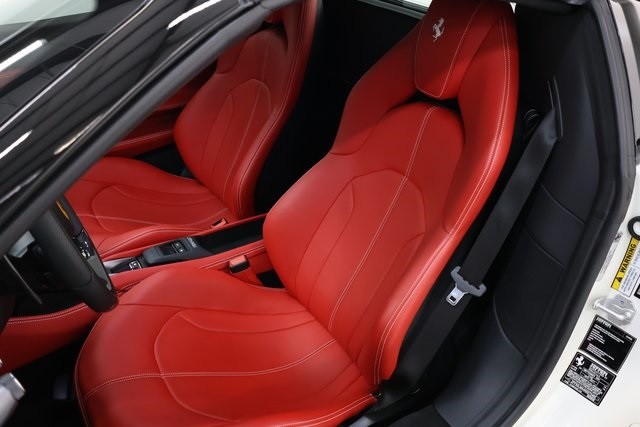 Ferrari F8 Spider Thumbnail Image 219