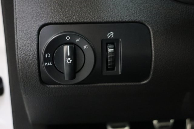 Ford Mustang Thumbnail Image 159