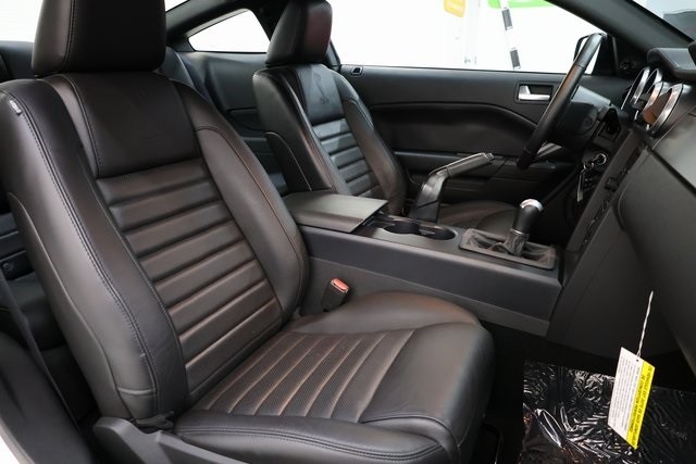 Ford Mustang Thumbnail Image 172