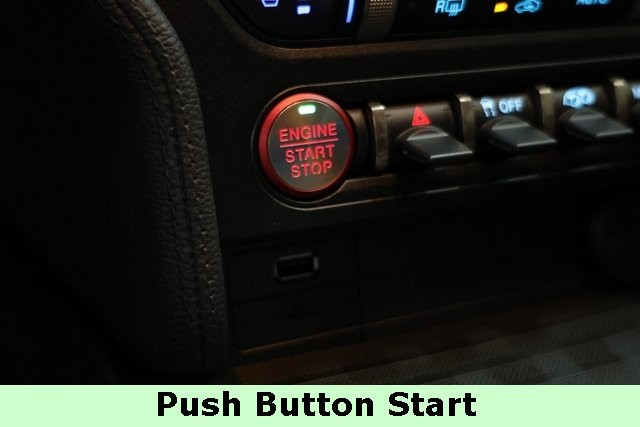 Ford Mustang Thumbnail Image 143